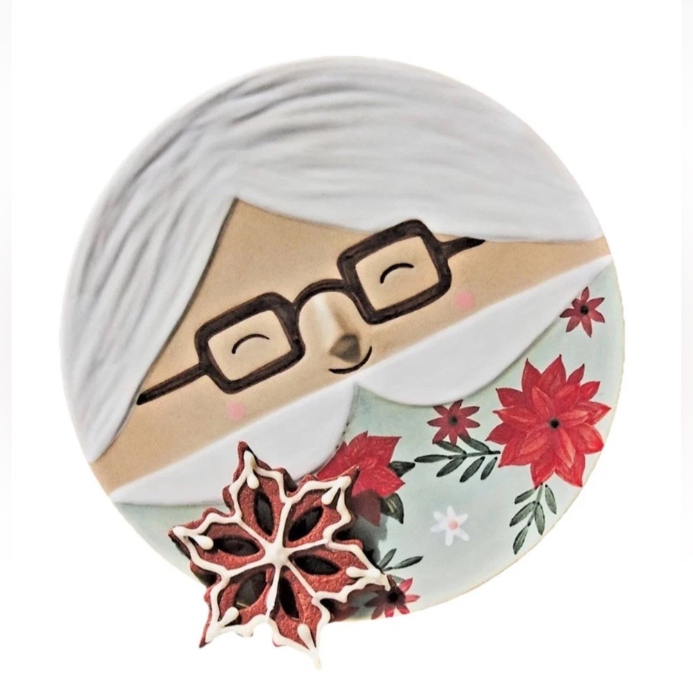 Anthropologie Fotini Mrs. Claus Plate